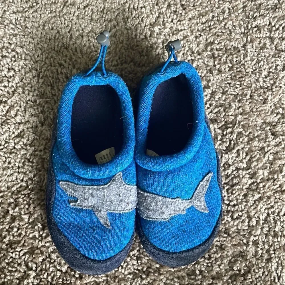 LL Bean Kids Sweater Fleece Slippers
